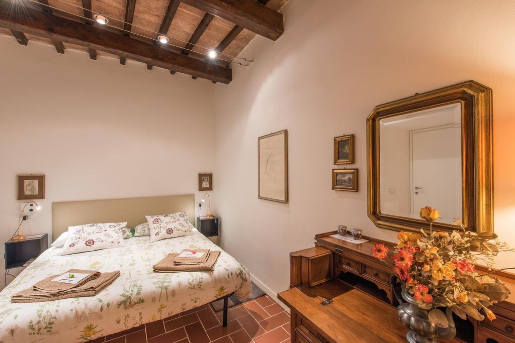 Vermaaten Boutique Suites Emerald Todi Exterior photo