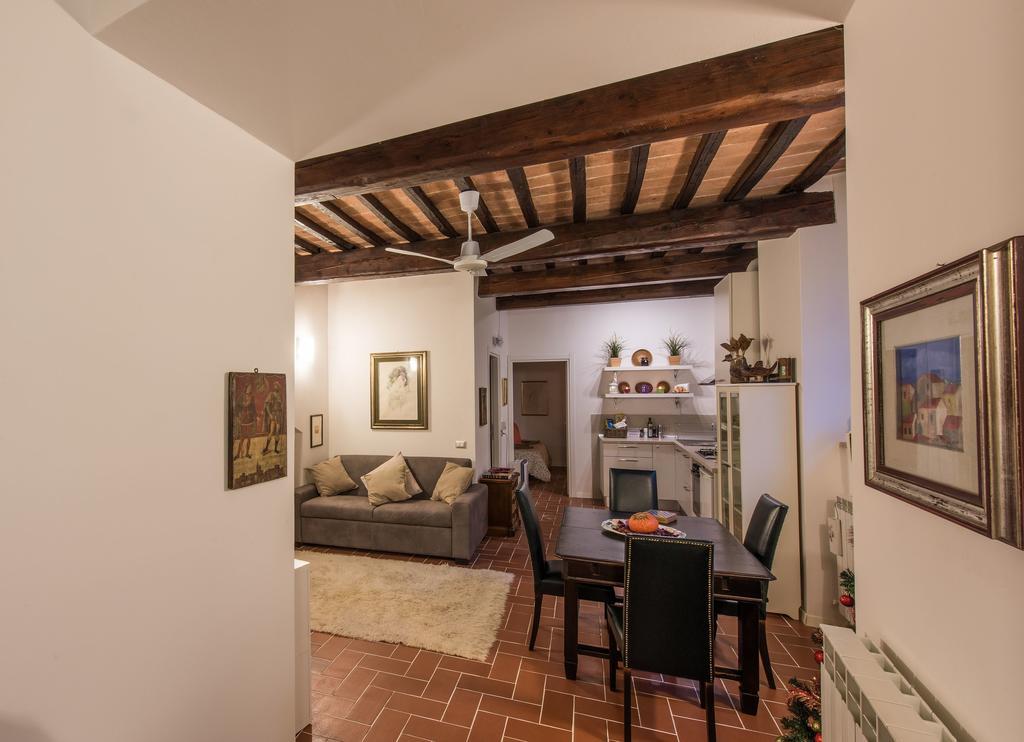 Vermaaten Boutique Suites Emerald Todi Exterior photo