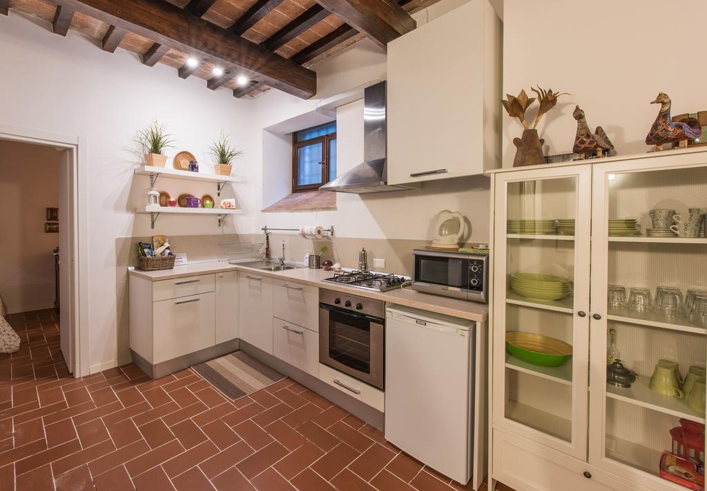 Vermaaten Boutique Suites Emerald Todi Exterior photo