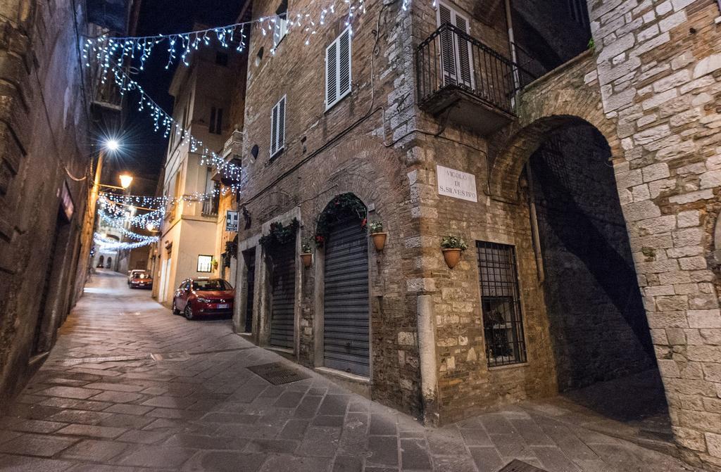 Vermaaten Boutique Suites Emerald Todi Exterior photo