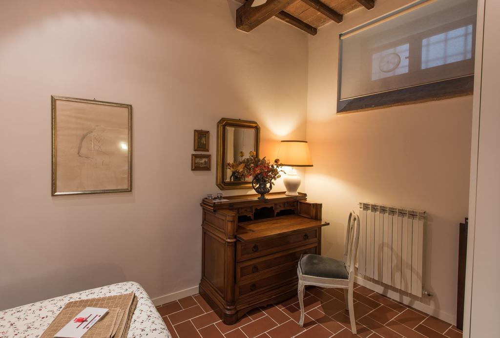Vermaaten Boutique Suites Emerald Todi Exterior photo